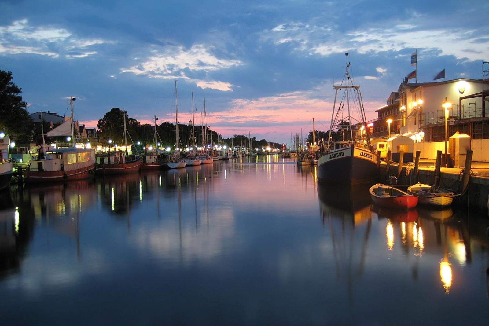 Haus Jantzen/Arkona Lägenhet Rostock Exteriör bild